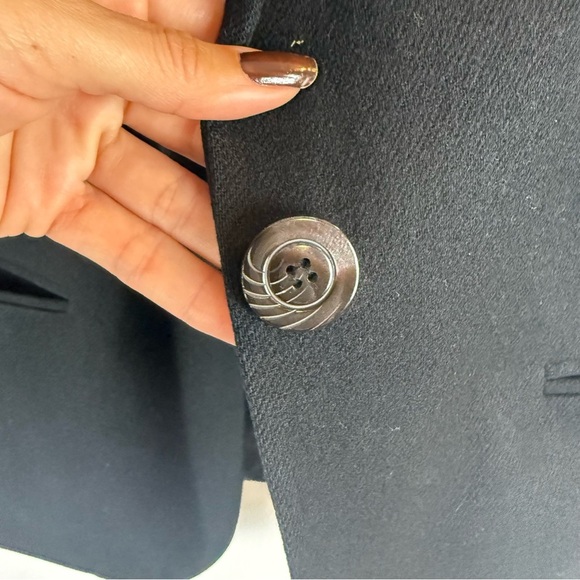 Women Blazer Jacket 100% Pure Wool
Sag Harbor Sz:10 Black Preppy, Dark academia - Picture 6 of 12